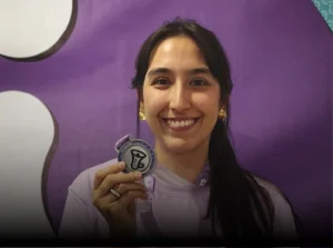 Medalla de plata en Xpoilers 2025 para docente de Uniremington