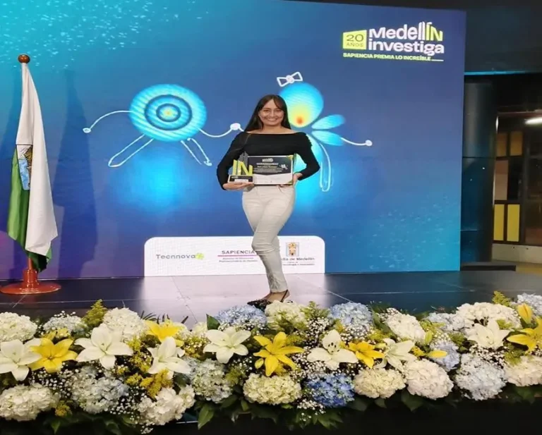 Estudiante de Uniremington gana Premio Medellín Investiga 2025