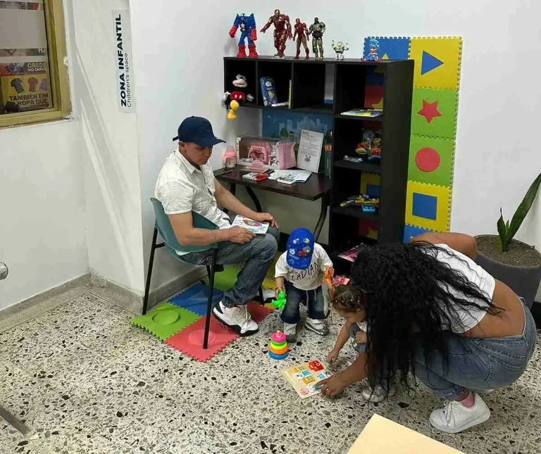 Un consultorio jurídico que impulsa el acceso a una justicia más inclusiva y humana