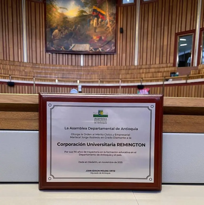 Reconocimiento al mérito y su aporte al Departamento de Antioquia