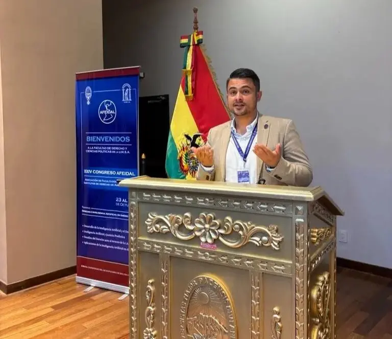 Uniremington se destacó en congreso latinoamericano sobre derecho e IA