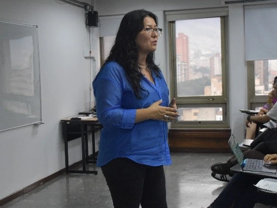 Presentación de retos, roles y estructura - Diana Vasquez