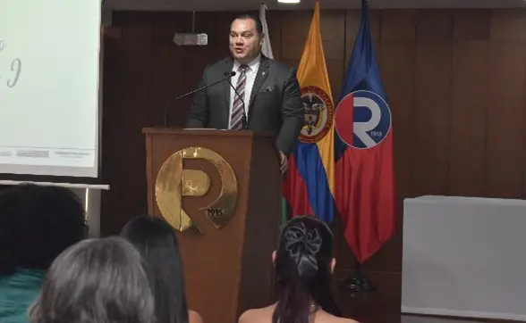 La toma de juramento y el compromiso con el servicio del Derecho