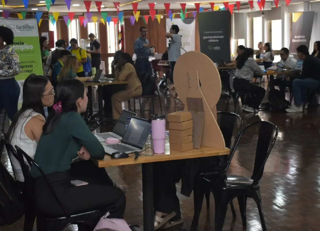 Uniremington continúa fortaleciendo el vínculo entre la academia y el sector empresarial