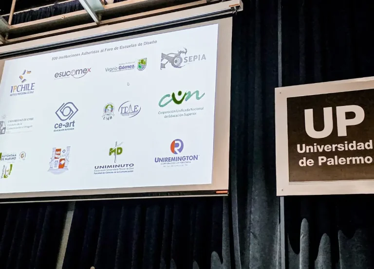 Uniremington llevó su experiencia a evento internacional de diseño gráfico