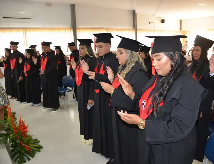 Graduandos Uniremington Sahagún 2026